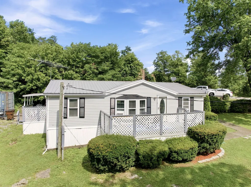 203 College Street Sadieville KY 40370