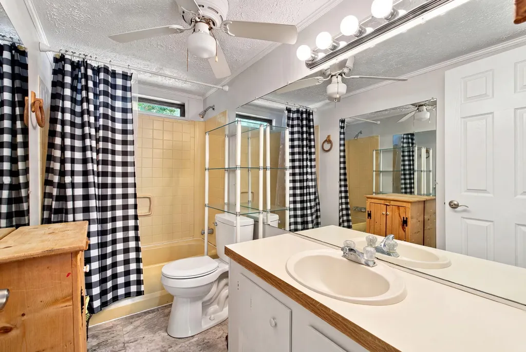203 College Street Sadieville KY 40370