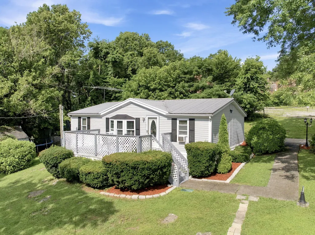 203 College Street Sadieville KY 40370