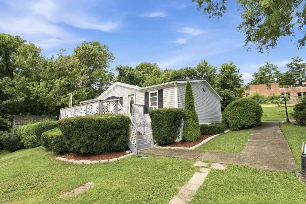 203 College Street Sadieville KY 40370