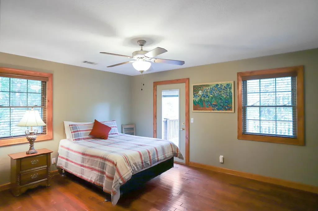 1386 Boatwright Trail Murray KY 42071