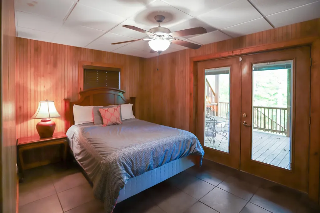 1386 Boatwright Trail Murray KY 42071