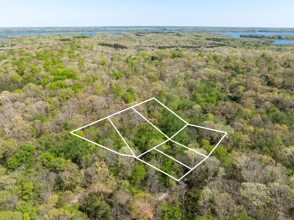 672-702 Shannon Creek Road New Concord KY 42076