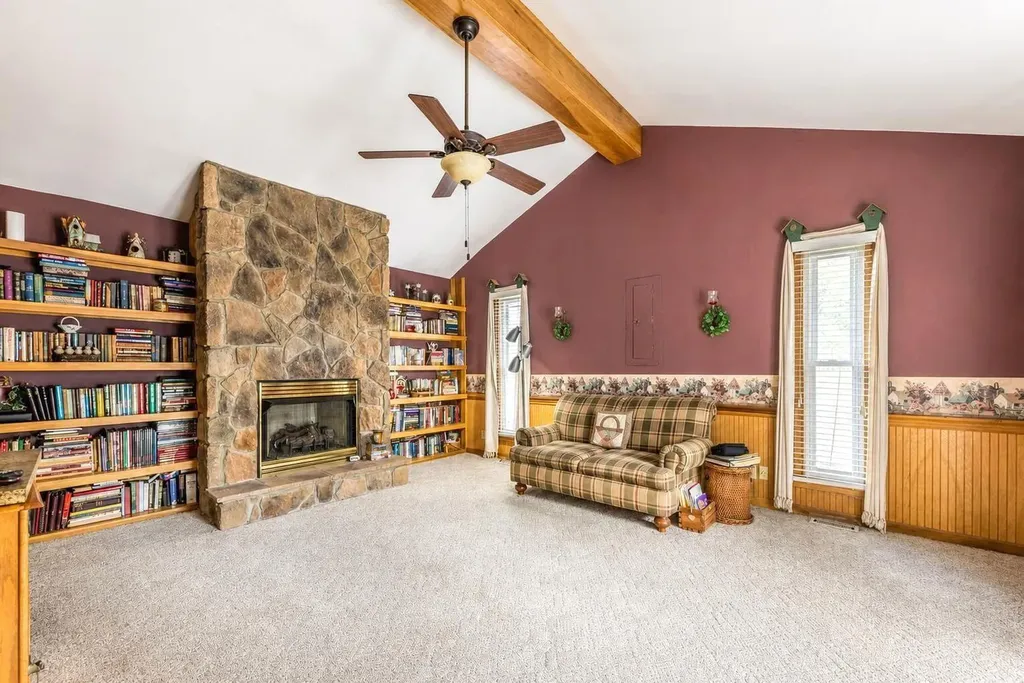 64 Horseshoe Drive Paris KY 40361