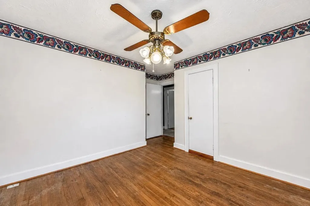 64 Horseshoe Drive Paris KY 40361
