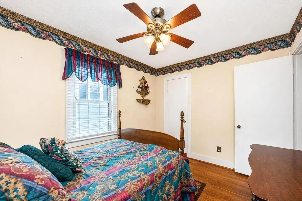 64 Horseshoe Drive Paris KY 40361