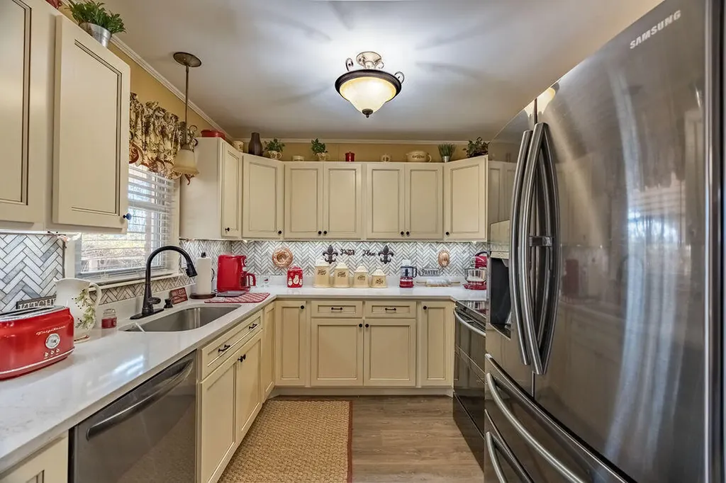 411 Hershey Drive Hopkinsville KY 42240