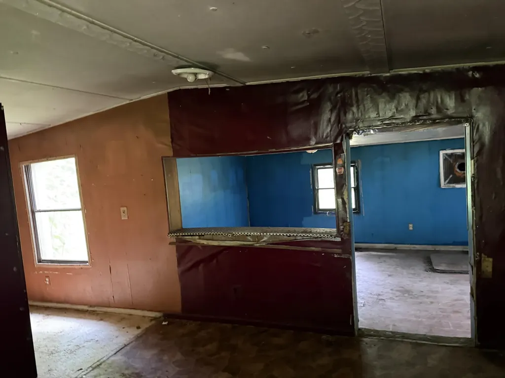 15872 Kentucky 38 Evarts KY 40828