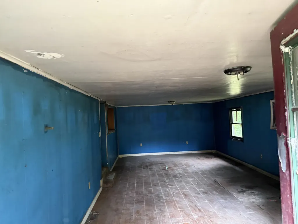 15872 Kentucky 38 Evarts KY 40828