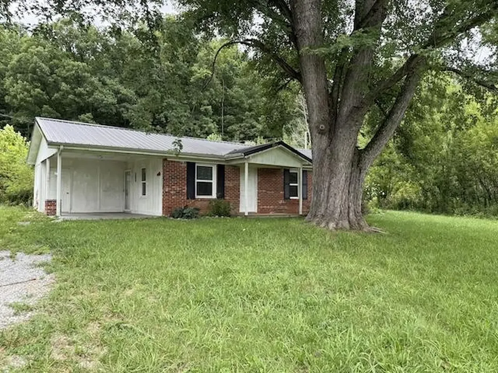 10705 Forkland Road Parksville KY 40464