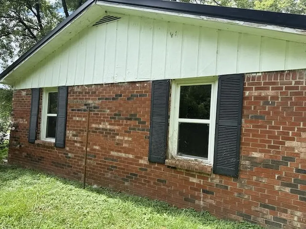 10705 Forkland Road Parksville KY 40464