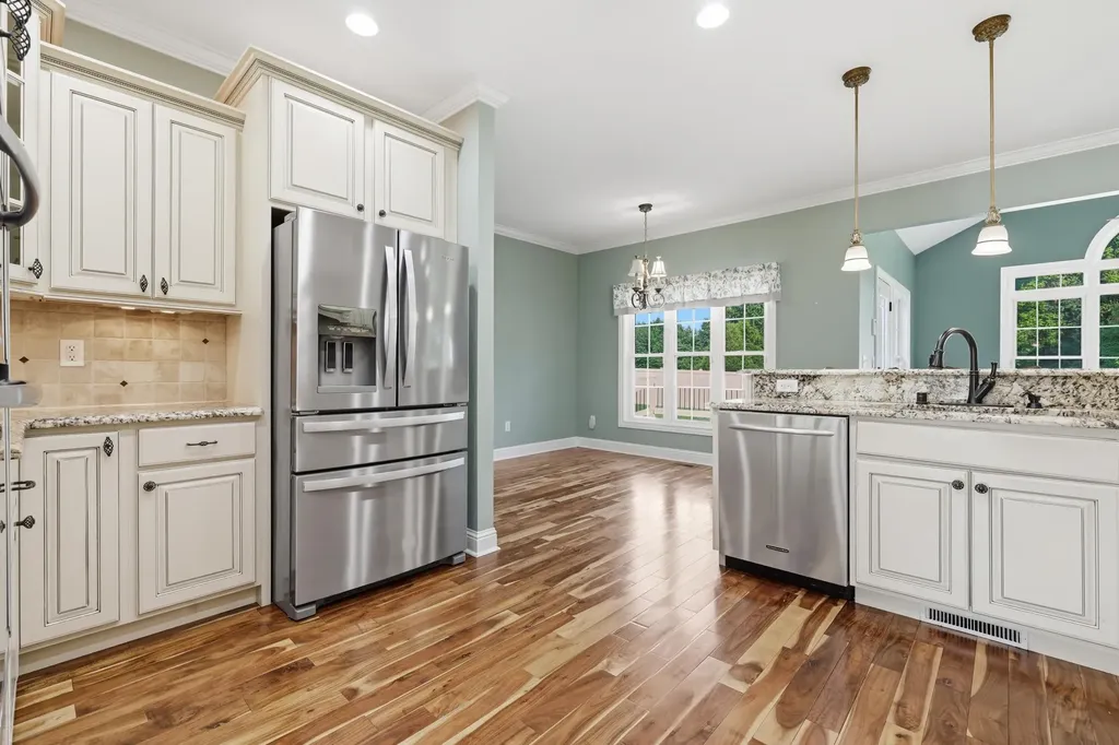 225 Larkspur Lane Paducah KY 42003