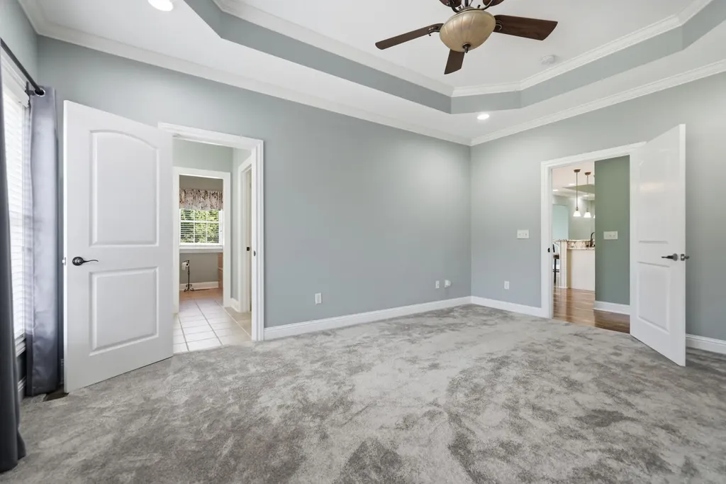225 Larkspur Lane Paducah KY 42003