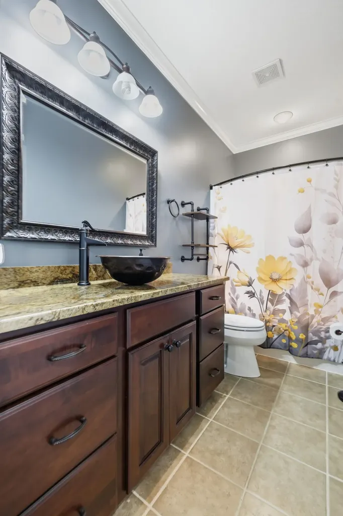 225 Larkspur Lane Paducah KY 42003