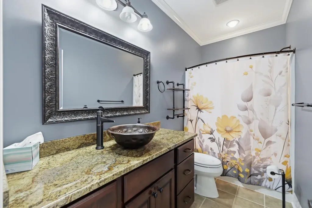 225 Larkspur Lane Paducah KY 42003