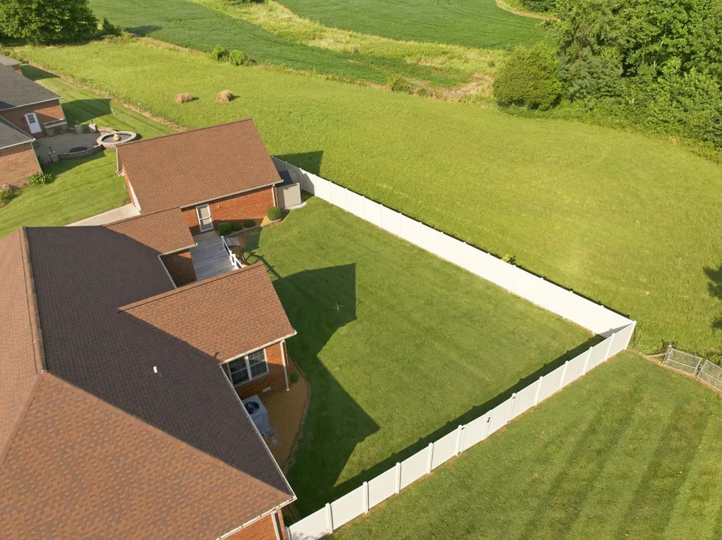 225 Larkspur Lane Paducah KY 42003