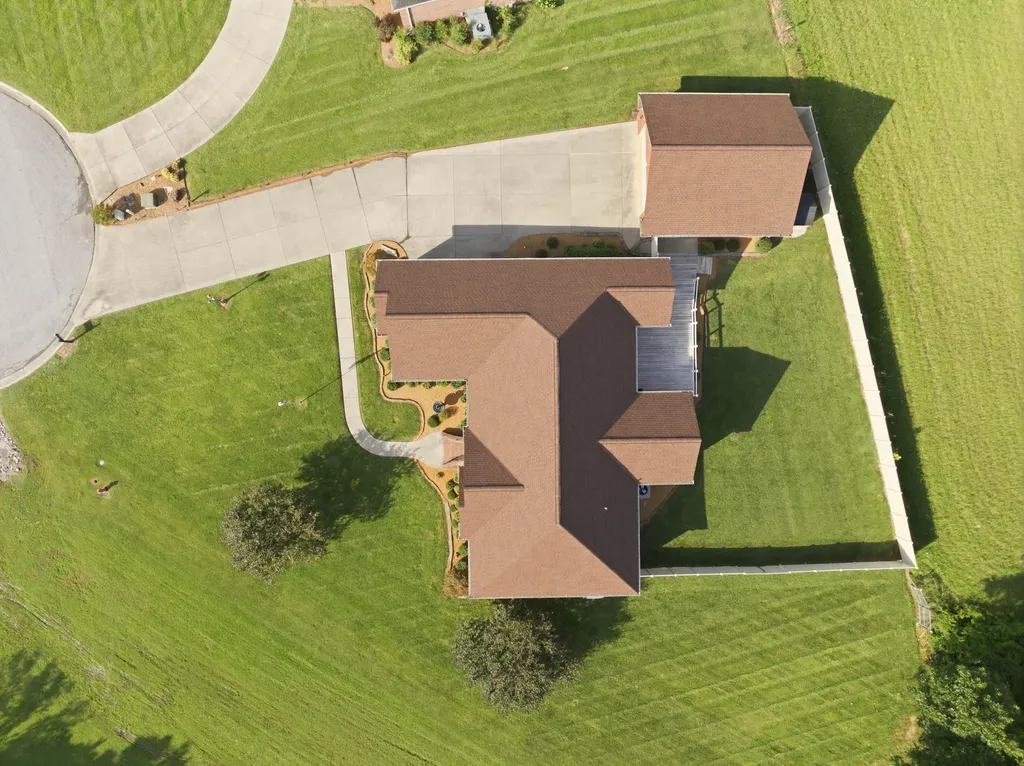 225 Larkspur Lane Paducah KY 42003
