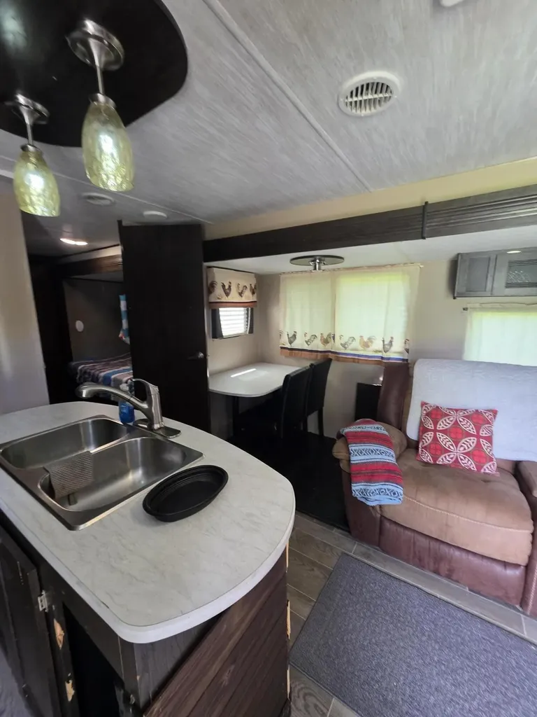 31 E 1st Street Gilbertsville KY 42044