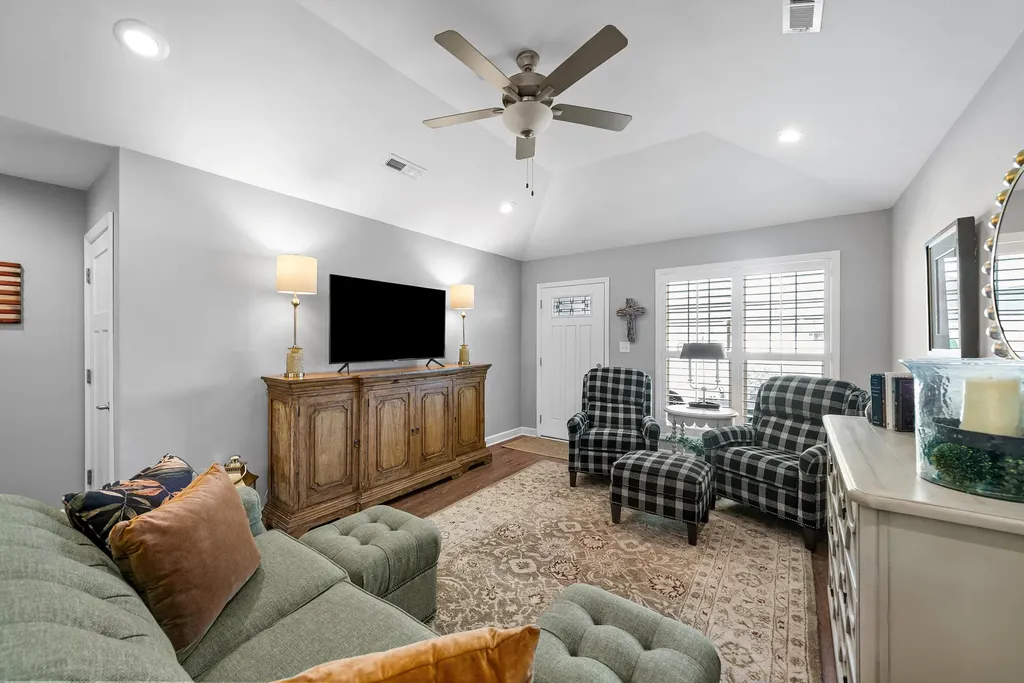 521 Justify Drive Hopkinsville KY 42240