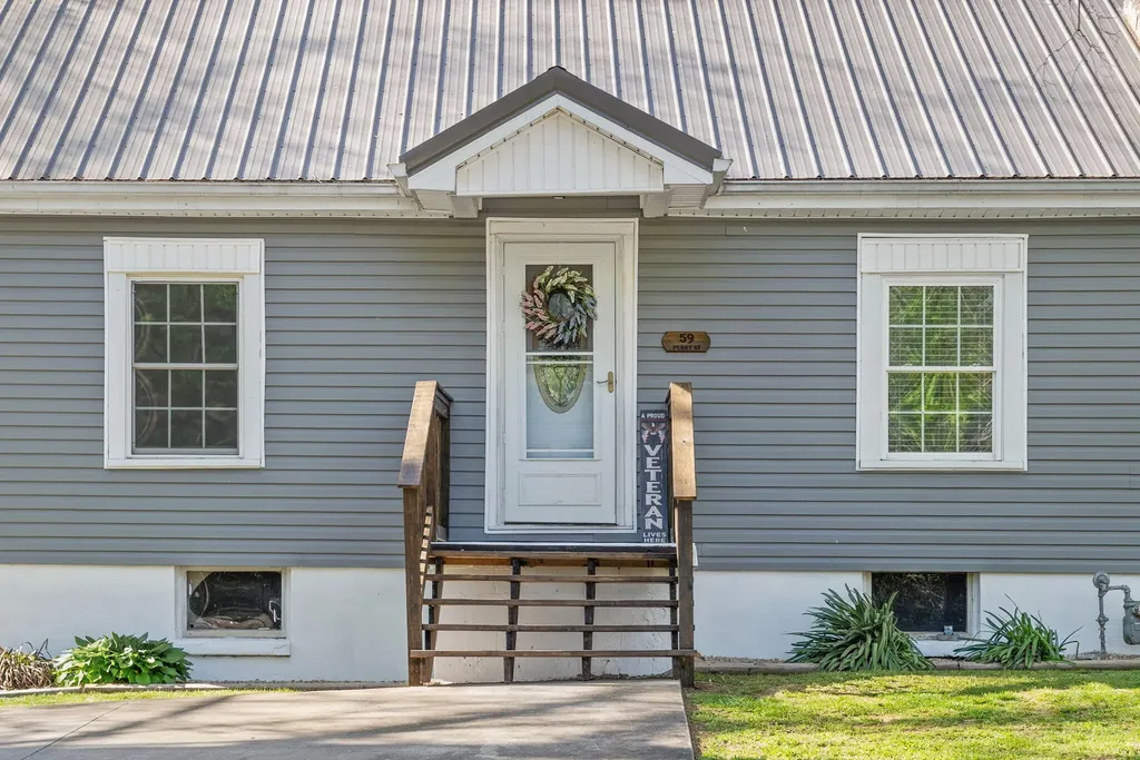 59 Perry Street Cadiz KY 42211