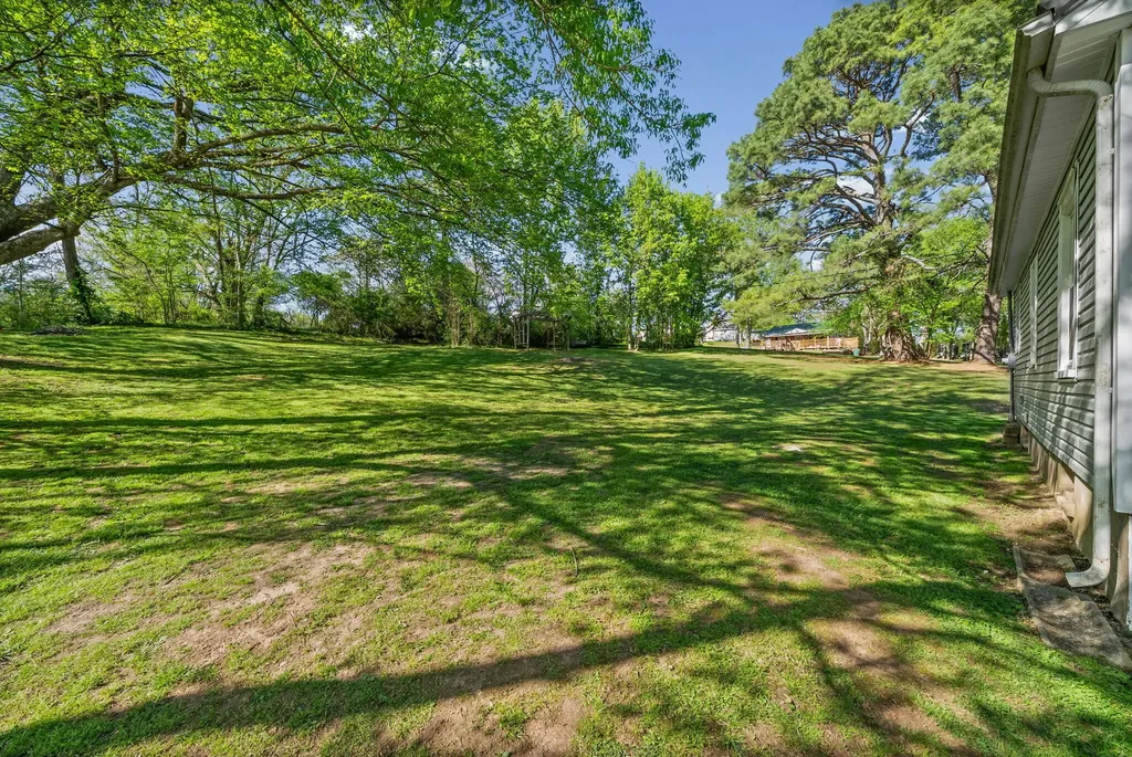 59 Perry Street Cadiz KY 42211