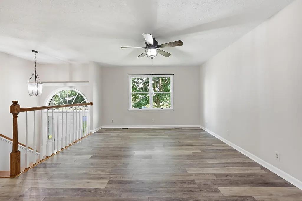 1336 Bonnie Blue Loop Lawrenceburg KY 40342