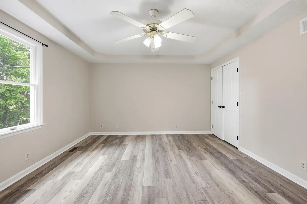 1336 Bonnie Blue Loop Lawrenceburg KY 40342