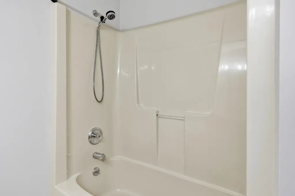 1336 Bonnie Blue Loop Lawrenceburg KY 40342