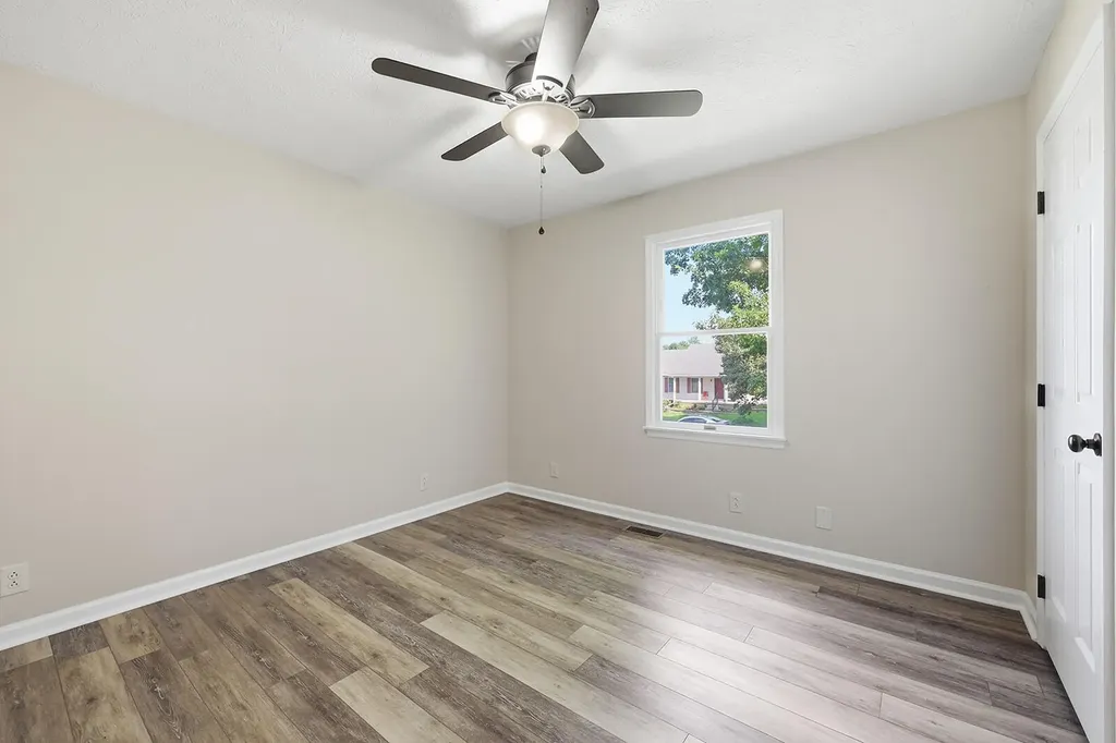1336 Bonnie Blue Loop Lawrenceburg KY 40342