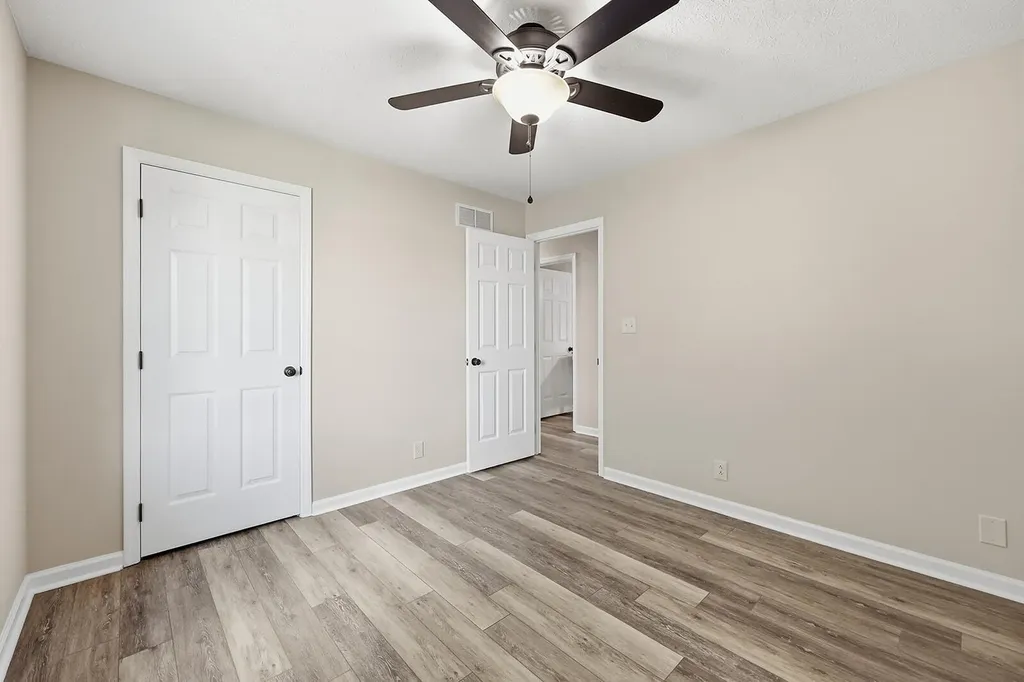 1336 Bonnie Blue Loop Lawrenceburg KY 40342