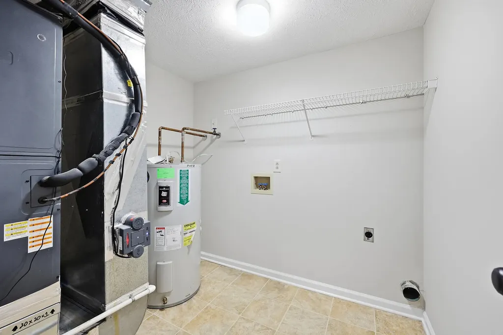 1336 Bonnie Blue Loop Lawrenceburg KY 40342