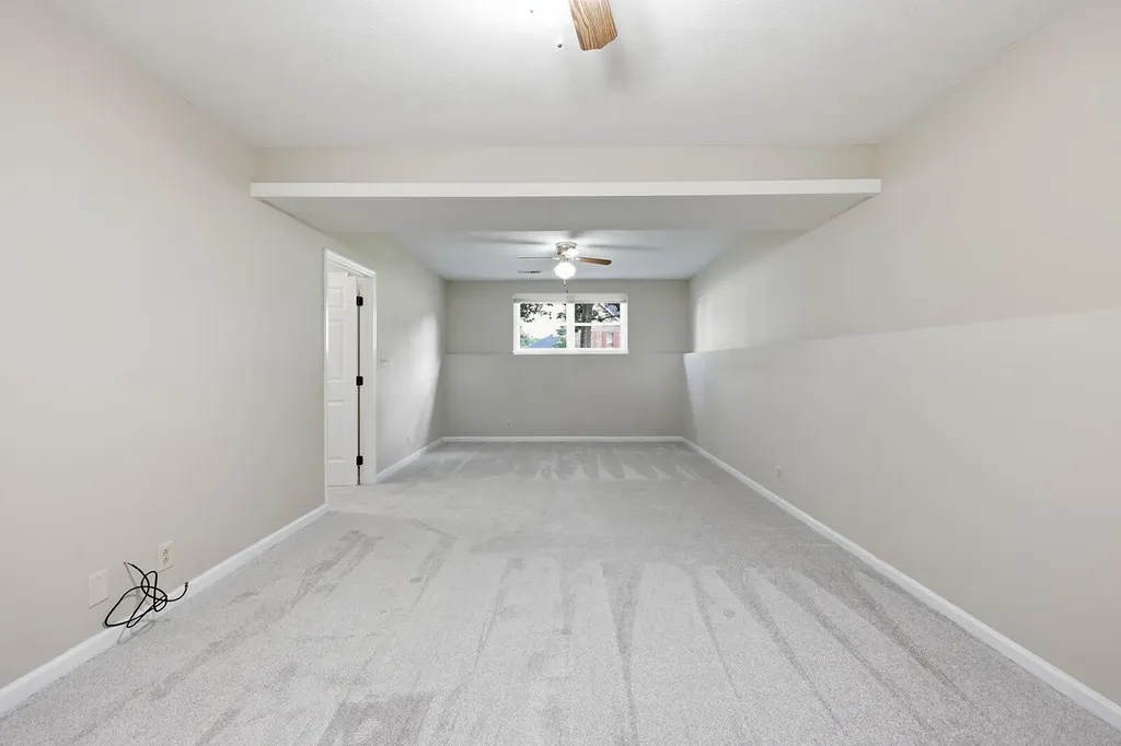 1336 Bonnie Blue Loop Lawrenceburg KY 40342
