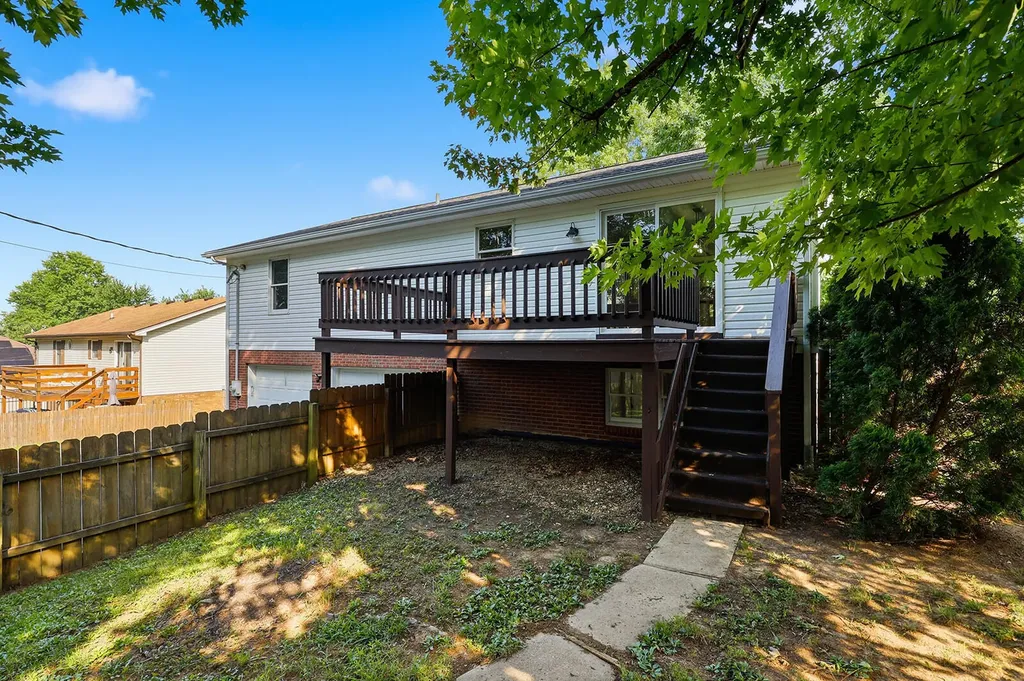 1336 Bonnie Blue Loop Lawrenceburg KY 40342