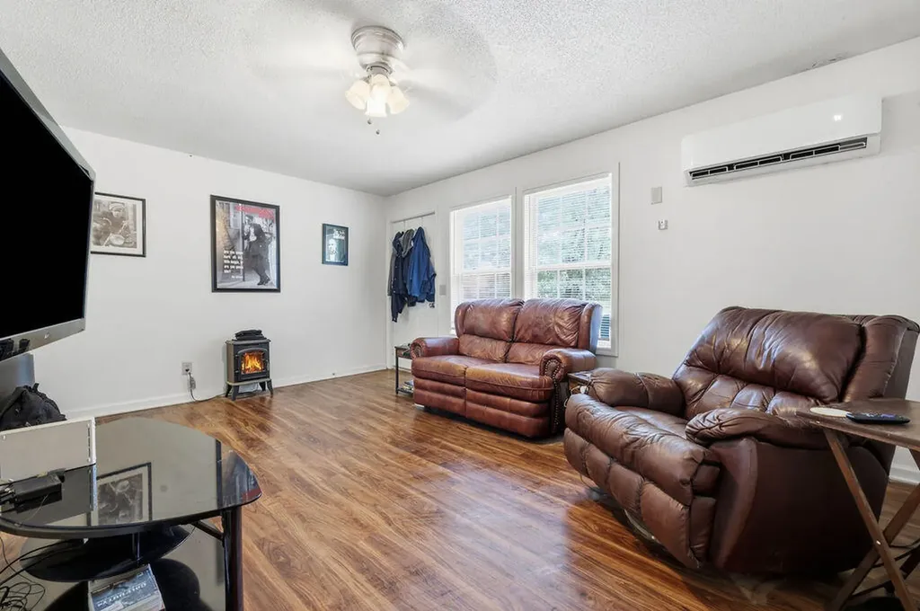 1326 Diuguid Drive Murray KY 42071