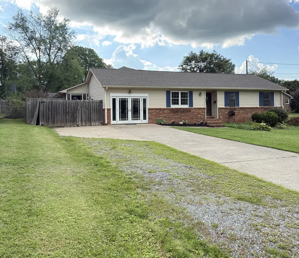 802 Broad Street Murray KY 42071