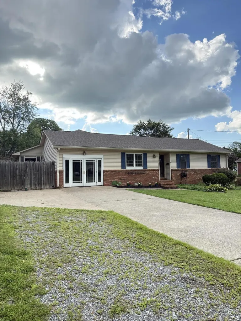 802 Broad Street Murray KY 42071