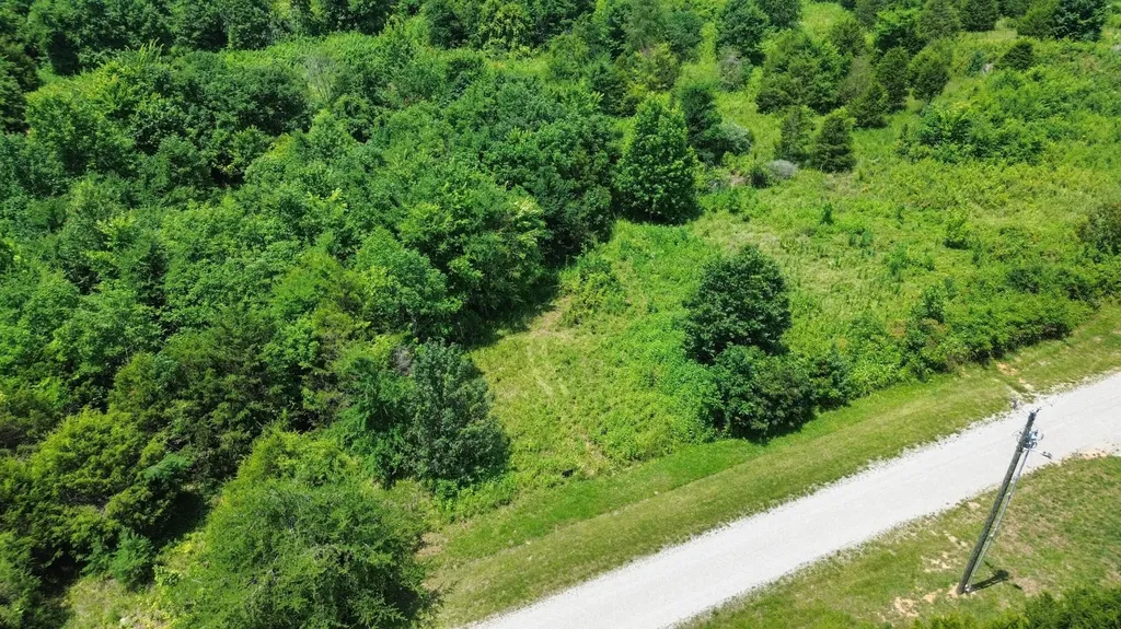 121 Kelly Circle Nancy KY 42544