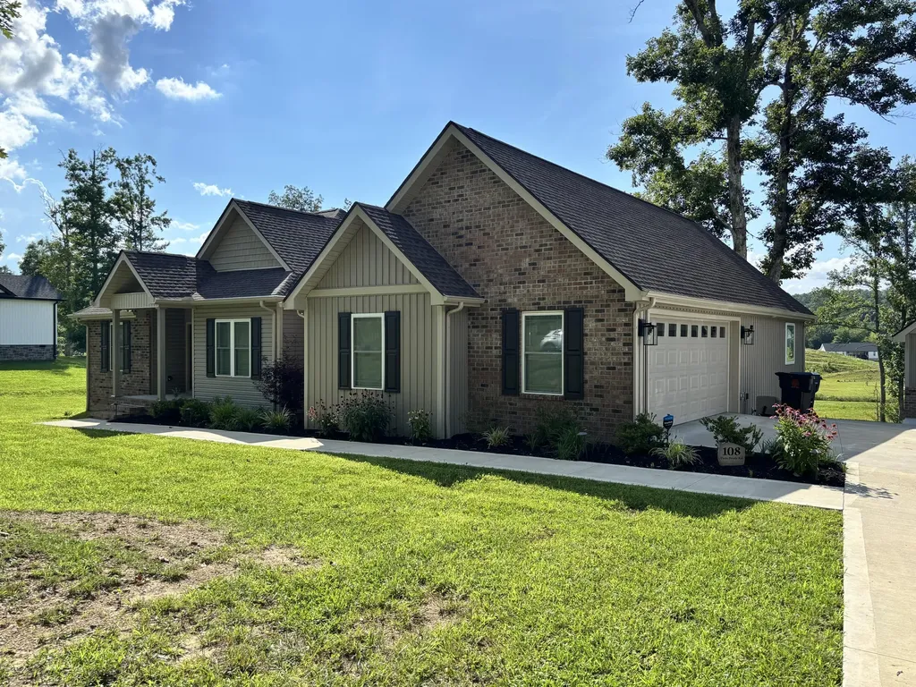 108 Twin Ponds Road Corbin KY 40701