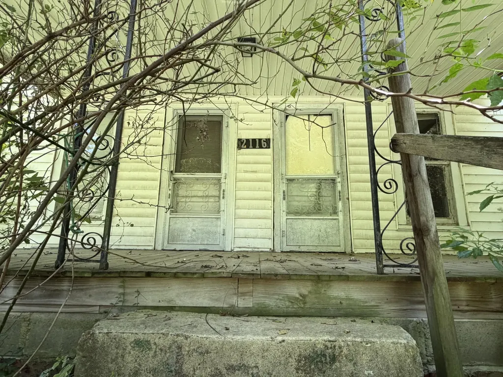 2116 Center Street Paducah KY 42001