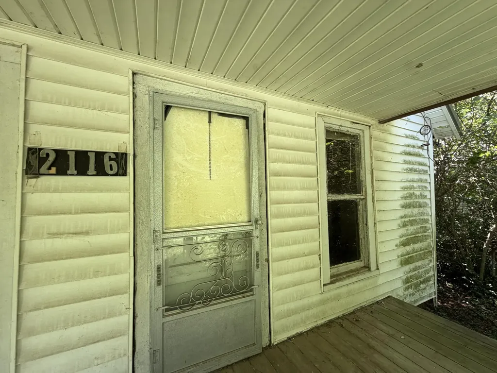 2116 Center Street Paducah KY 42001