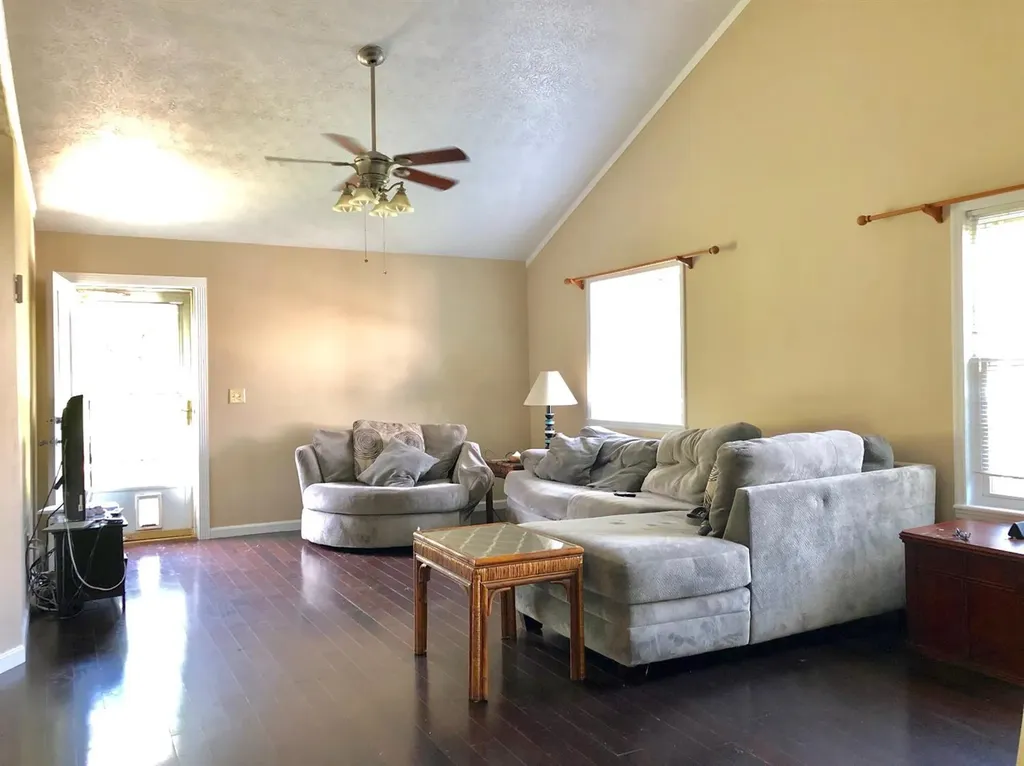 1025 Elizabeth Drive Richmond KY 40475