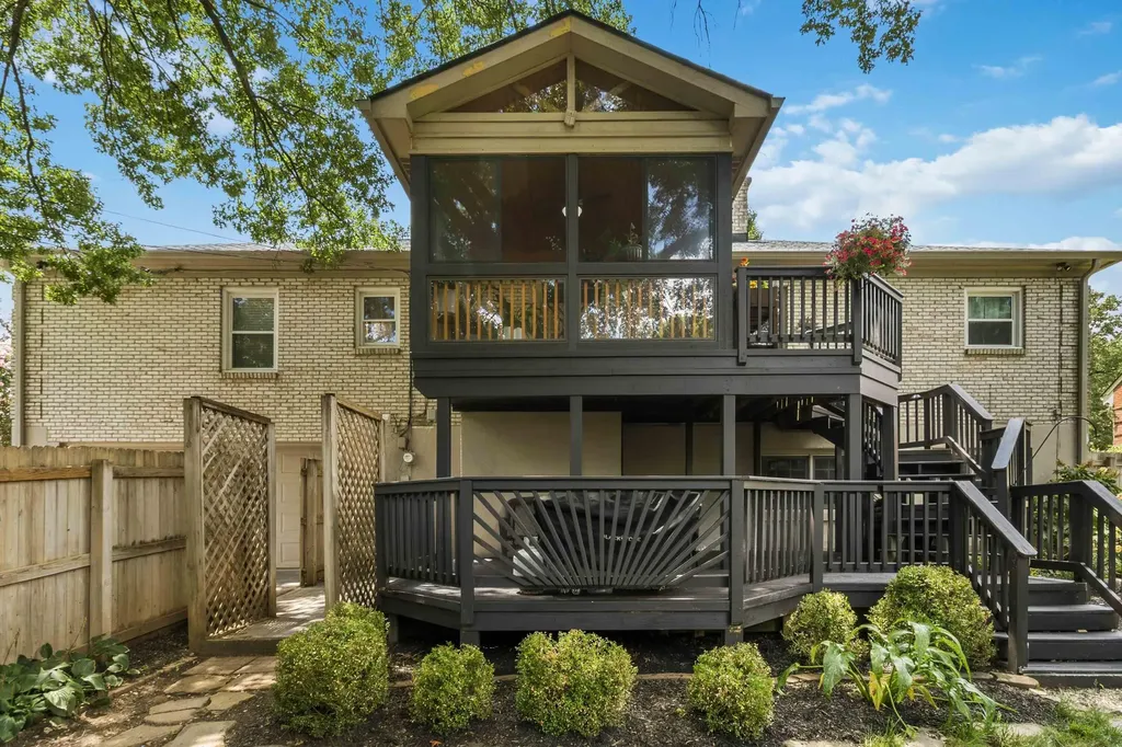 3130 Montavesta Road Lexington KY 40502