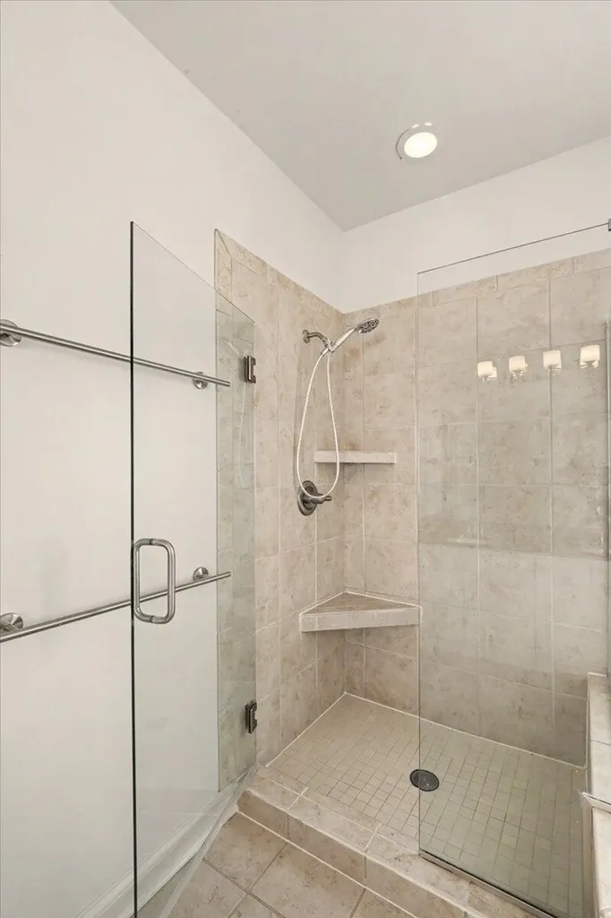 404 Manitoba Lane Lexington KY 40515
