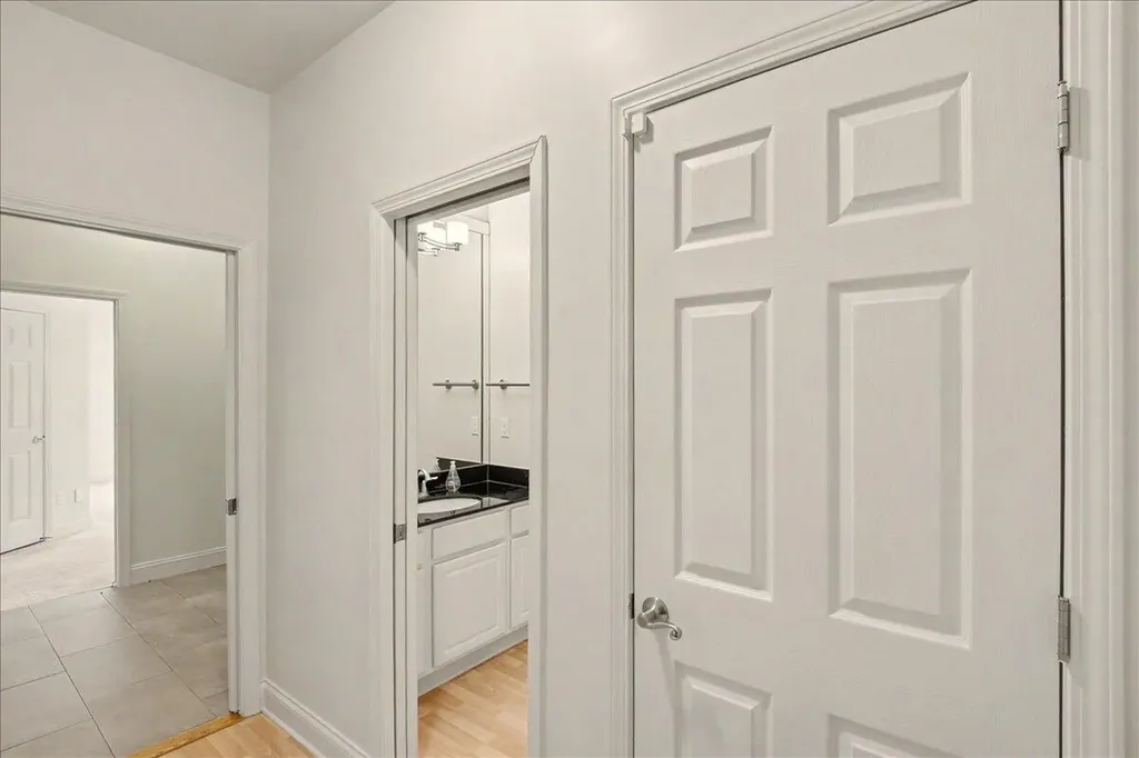 404 Manitoba Lane Lexington KY 40515