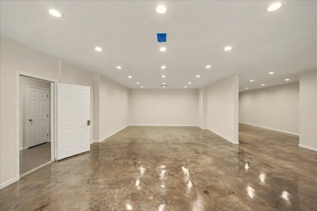 404 Manitoba Lane Lexington KY 40515