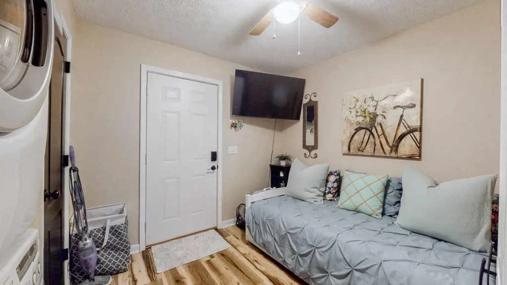 349 Rockcastle Lakeshore Drive Cadiz KY 42211