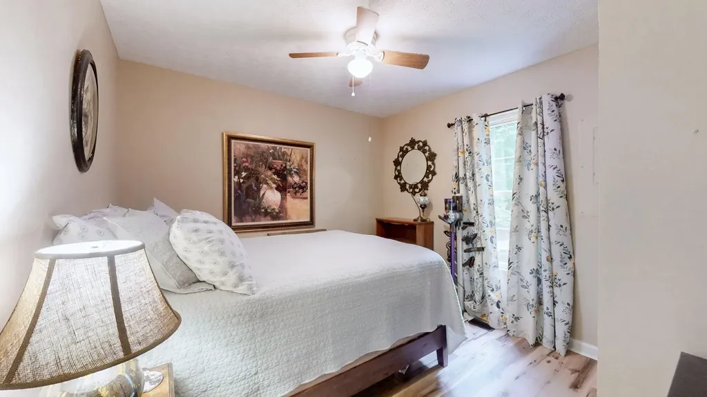 349 Rockcastle Lakeshore Drive Cadiz KY 42211