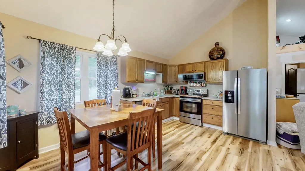 349 Rockcastle Lakeshore Drive Cadiz KY 42211