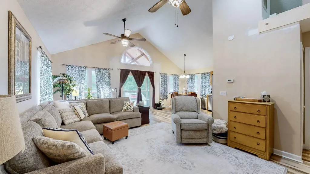 349 Rockcastle Lakeshore Drive Cadiz KY 42211