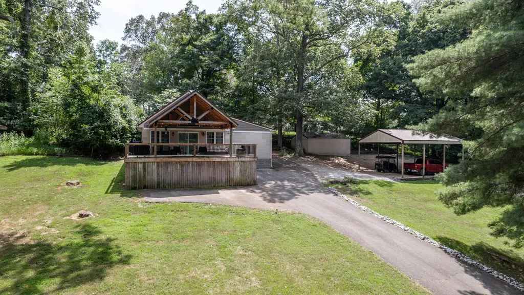 349 Rockcastle Lakeshore Drive Cadiz KY 42211